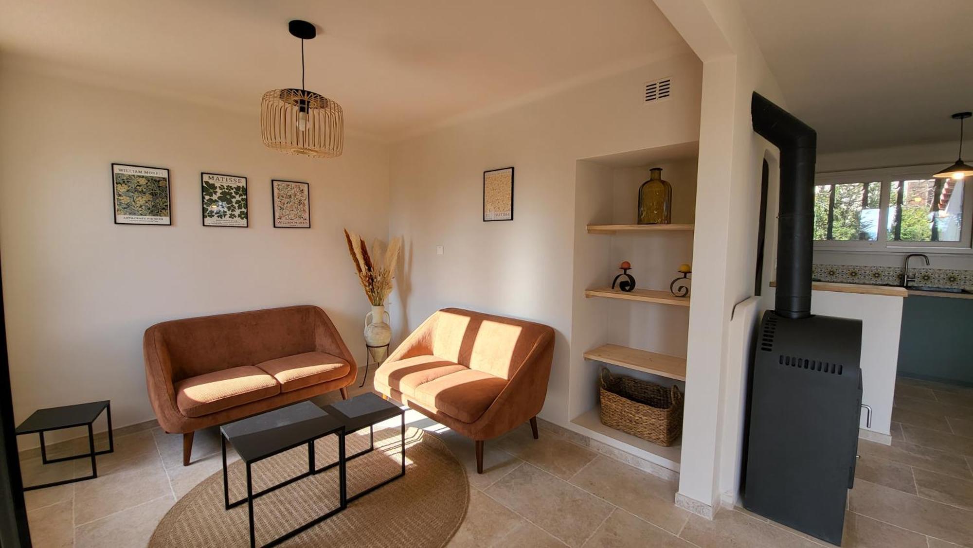Maison Avec Piscine Chauffee, Centre Village Ferienhaus *