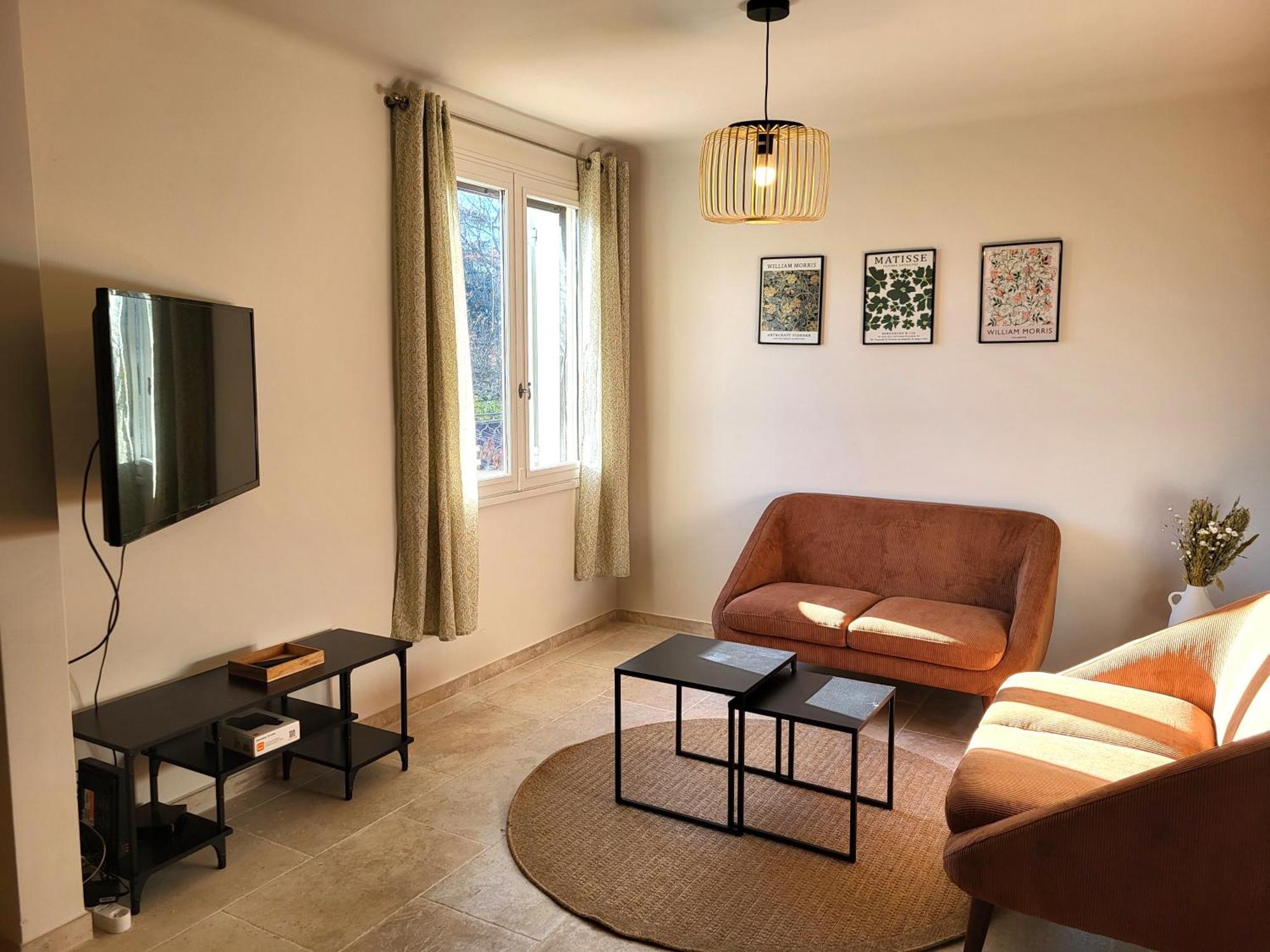 Ferienhaus Maison Avec Piscine Chauffee, Centre Village *